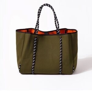 POPUPS - EVERYDAY TOTE SAFARI
GREEN